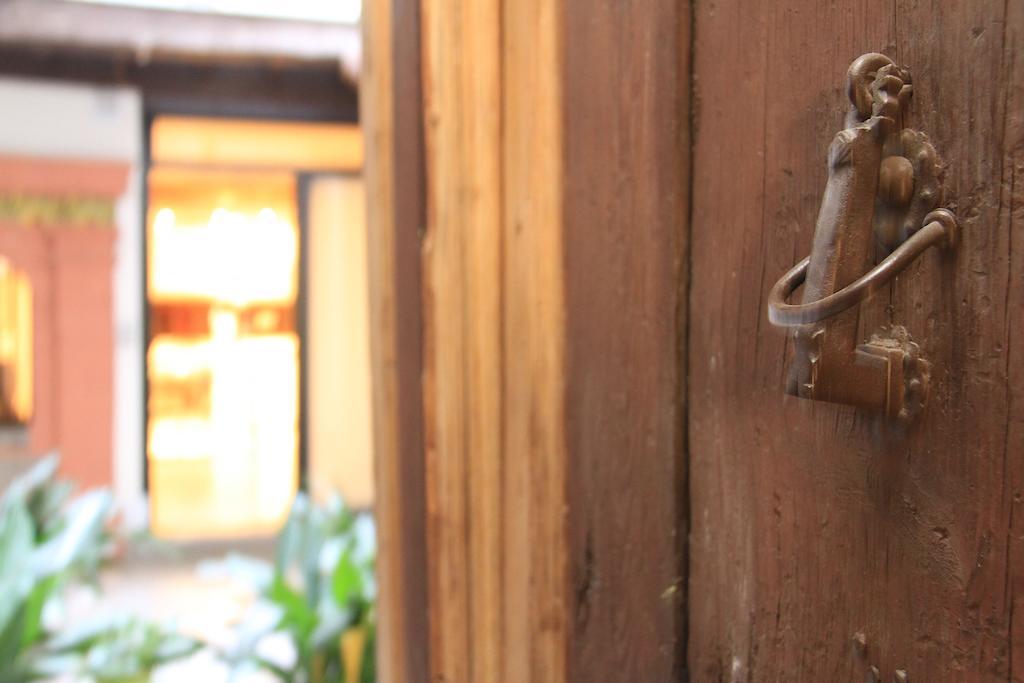 Apartamentos Inside Alhacaba Гранада Номер фото